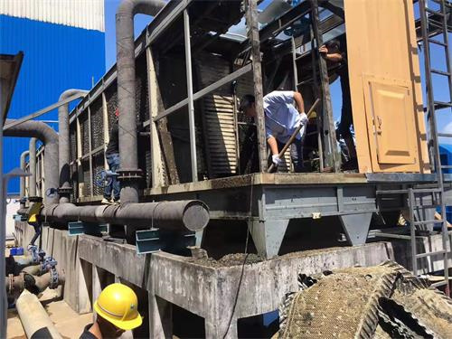 玻璃鋼冷卻塔與傳統(tǒng)的冷卻塔相比有什么不同,圓形玻